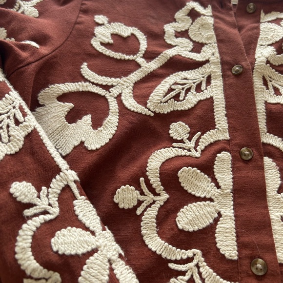 Elegant Rust Floral Blouse - Picture 8 of 10